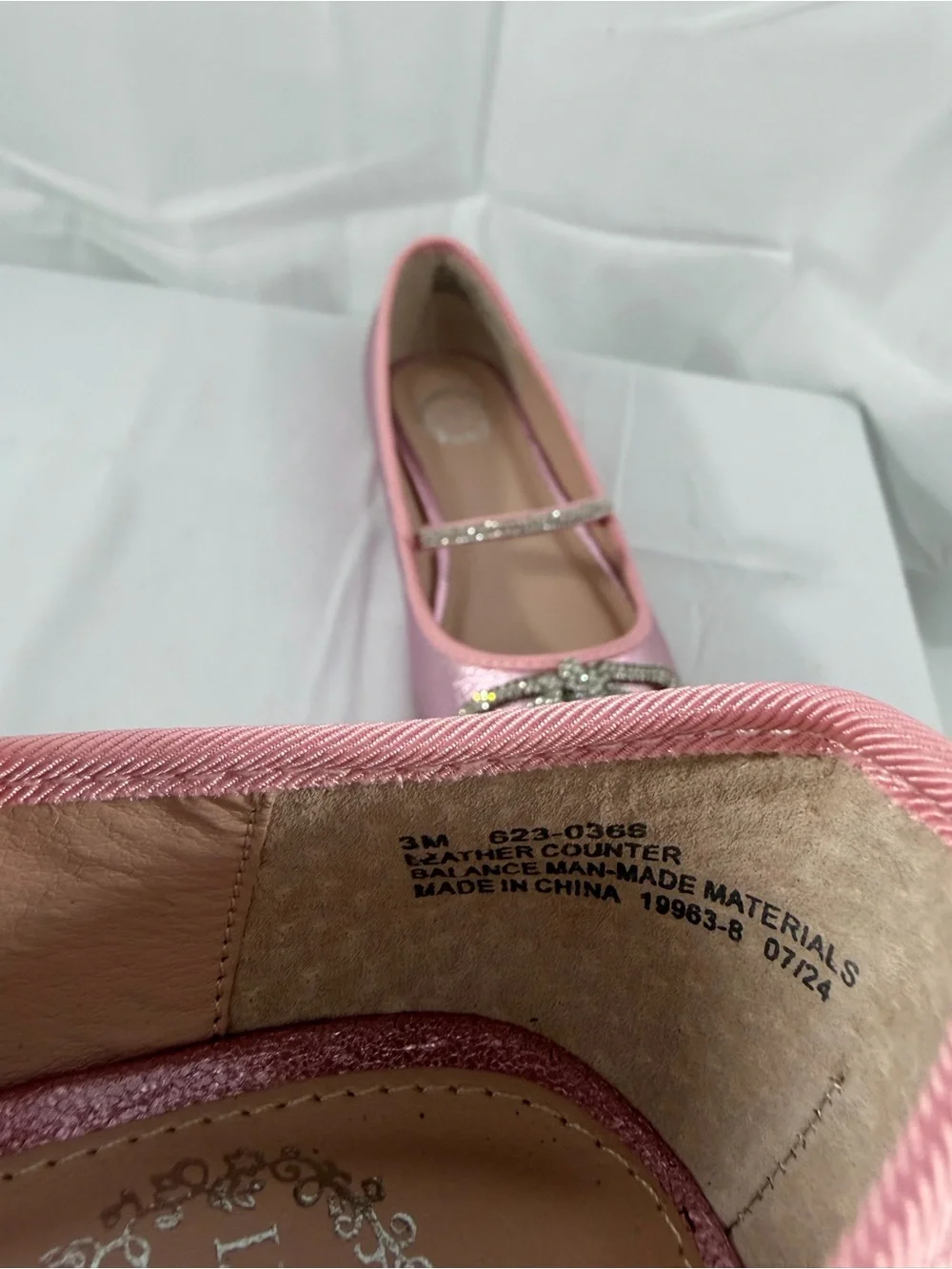 NWT Nicole Miller Youth Size 3 Metallic Pink Ballet Flats with Rhinestone Bow